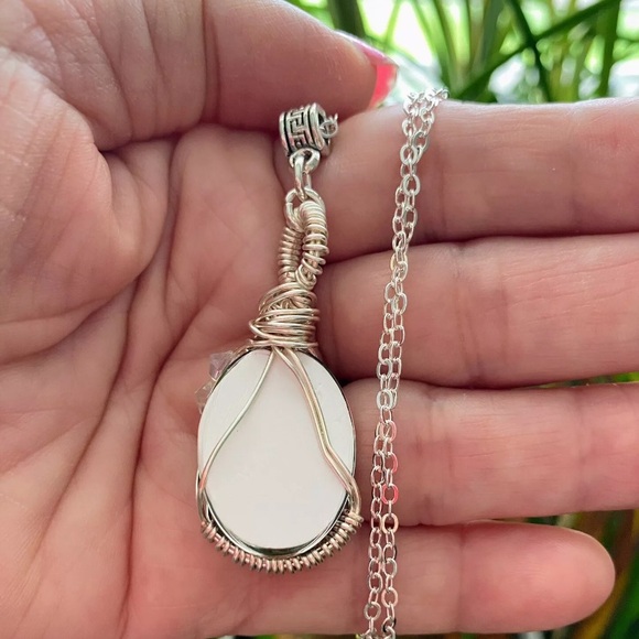 Northern lights Aurora Borealis silver pendant necklace - Picture 4 of 5